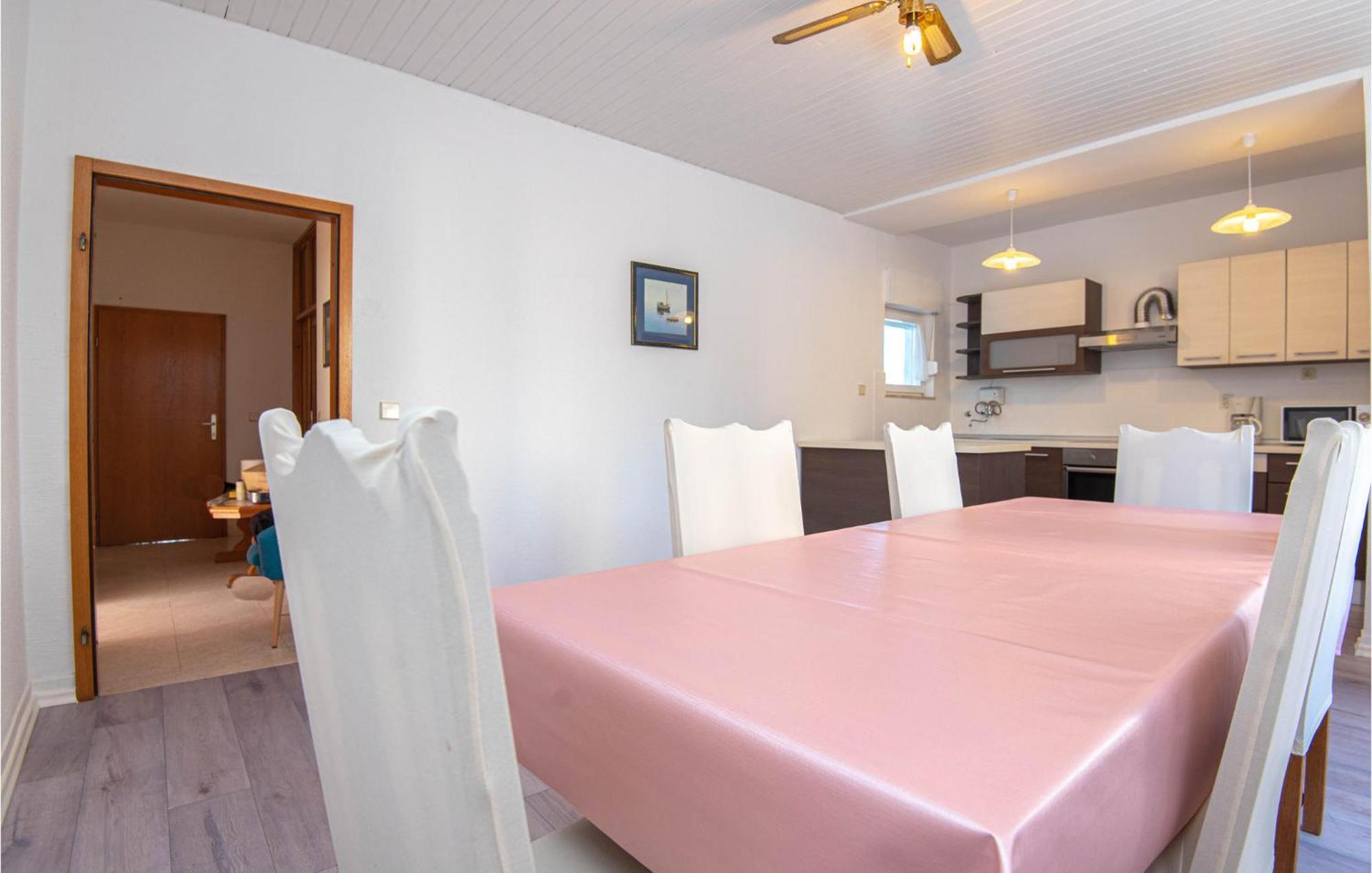 Cozy Home In Dolac With Kitchen 普利莫顿 外观 照片